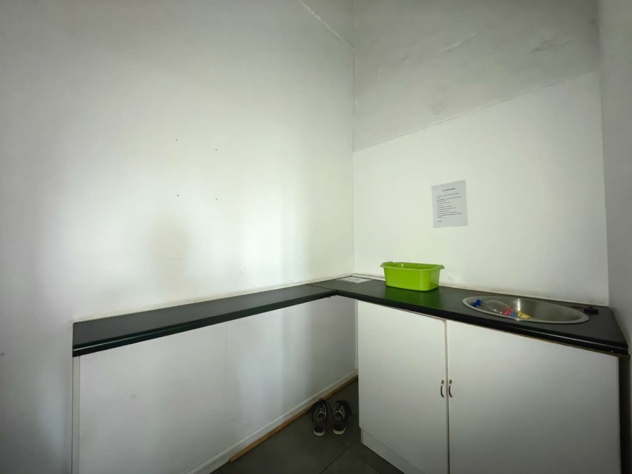 To Let commercial Property for Rent in Woodstock Western Cape